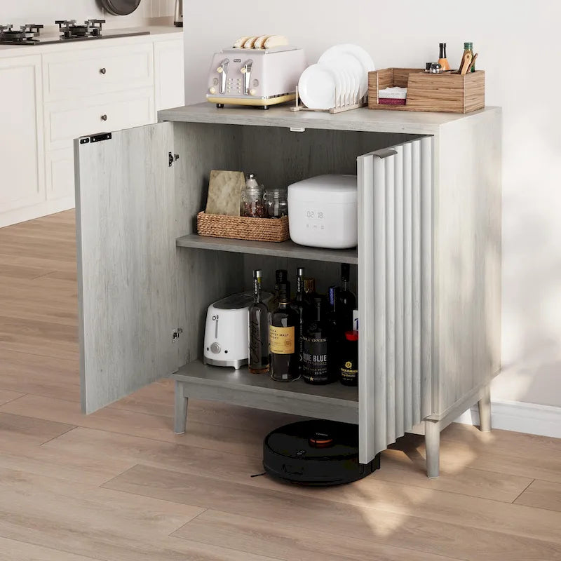Gerilltes Sideboard-Möbel, freistehendes Buffet-Möbel in Wash Grey mit verstellbarem Regal, Holzaufbewahrung