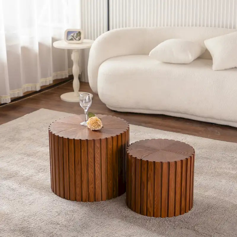 Exquisiter runder Couchtisch aus Holz für kleine Wohnräume, keine Montage erforderlich