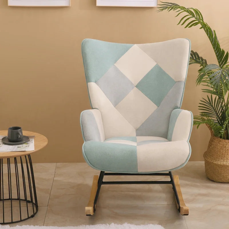 Mid-Century Schaukelstuhl aus Stoff mit Holzbeinen und Patchwork-Leinen