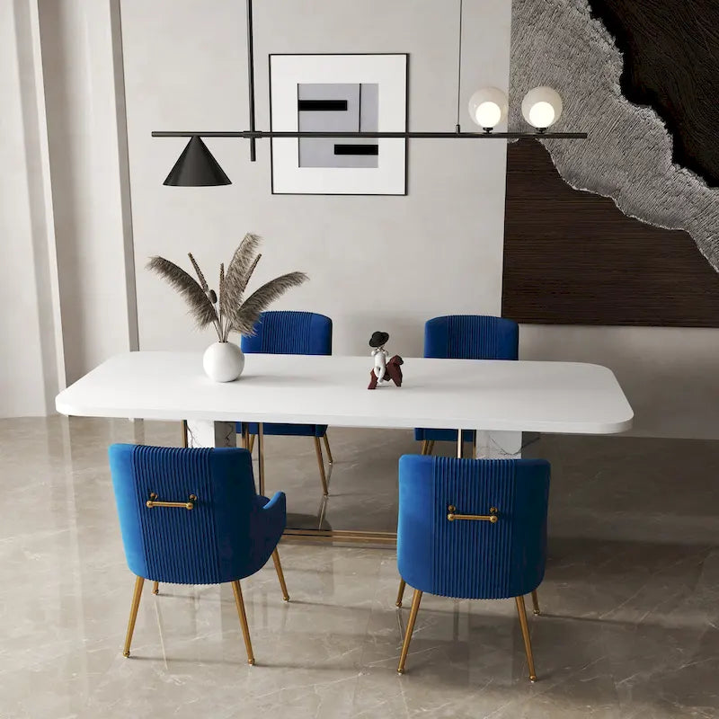 Modern Glam Bouclé Gefalteter Samt Esszimmerstuhl oder Schminktischstuhl 4er-Set mit Griff an der Rückseite