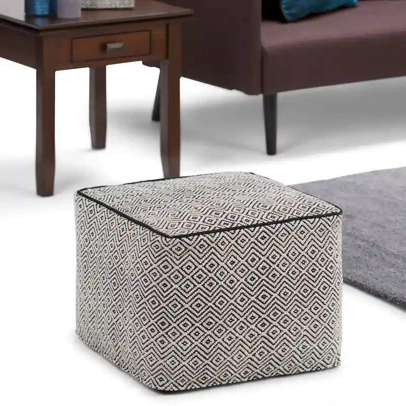 Böhmischer quadratischer Pouf