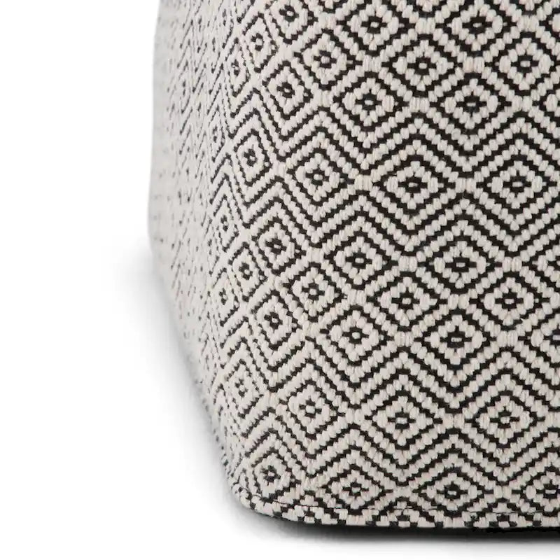 Böhmischer quadratischer Pouf