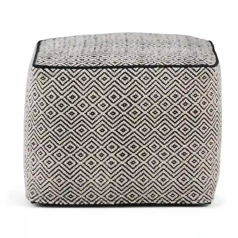 Böhmischer quadratischer Pouf